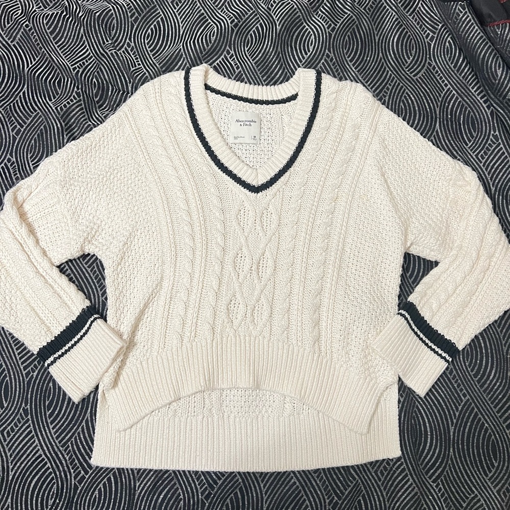 Abercrombie & Fitch Cream V-Neck Sweater with Black Trim